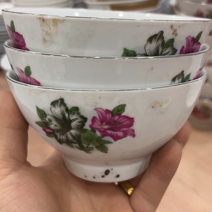 12.5公分米饭碗微瑕失圆
