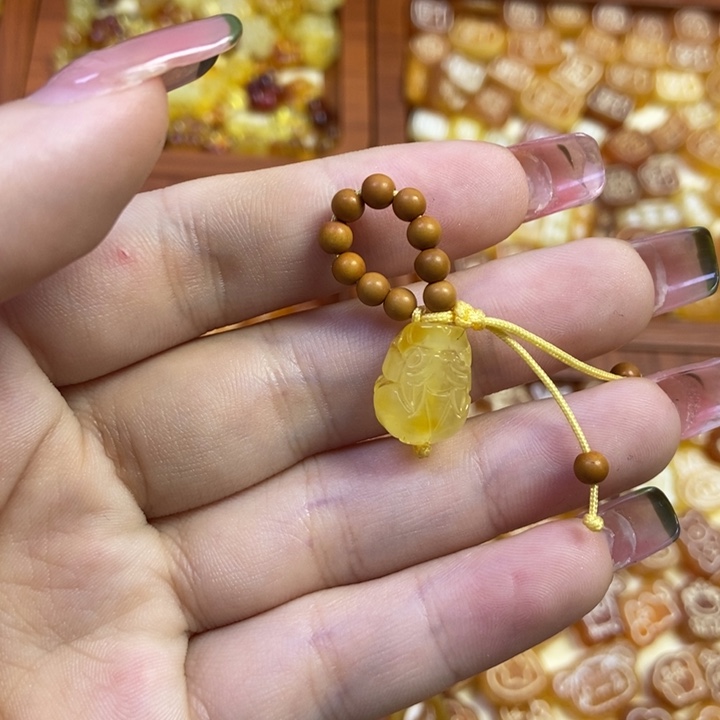 琥珀未镶嵌珠宝奇石貔貅提溜