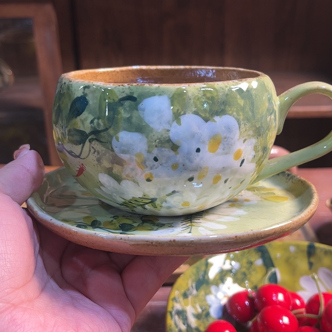 瓷片红红火火过大年