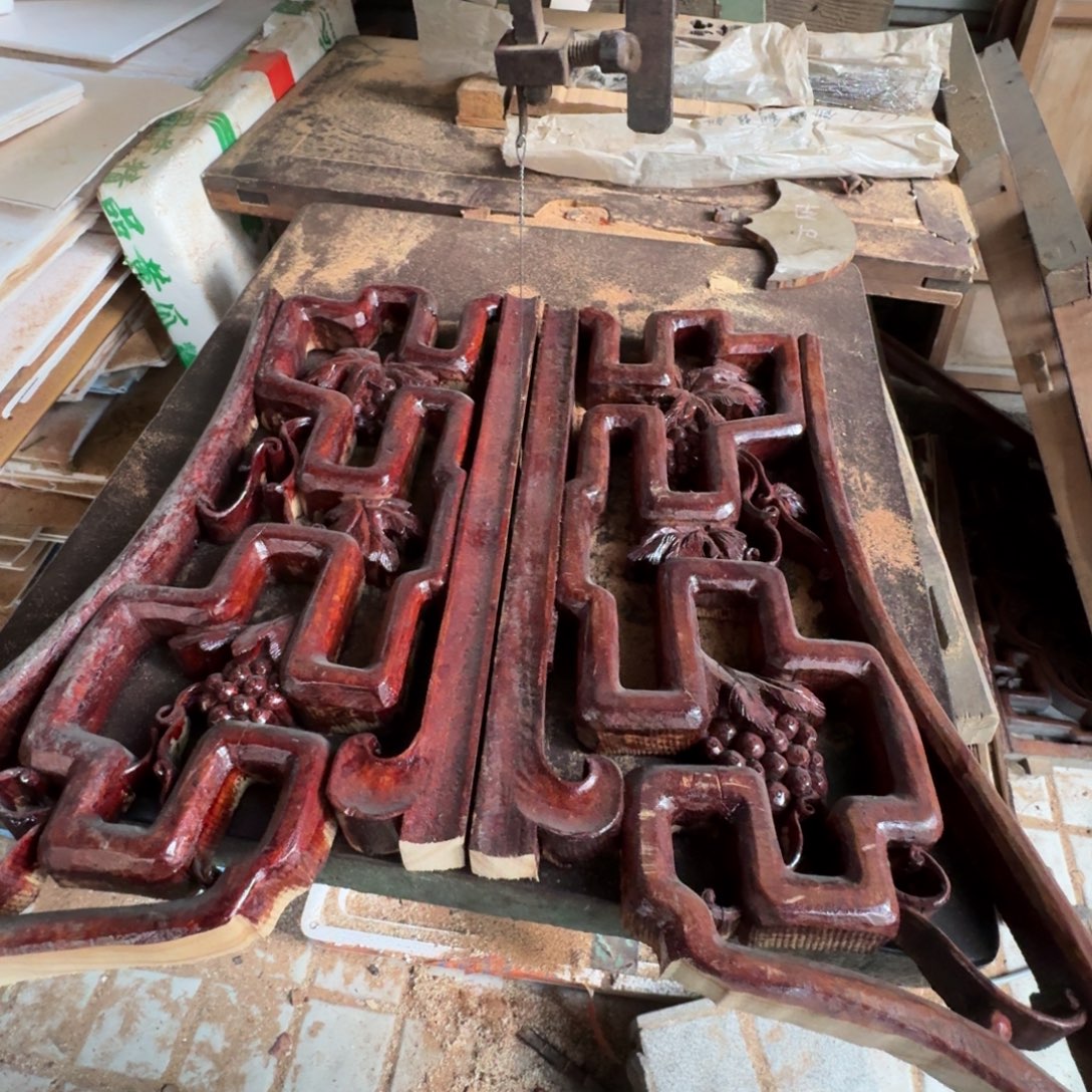 随***4香樟木这几日也很喜欢看他