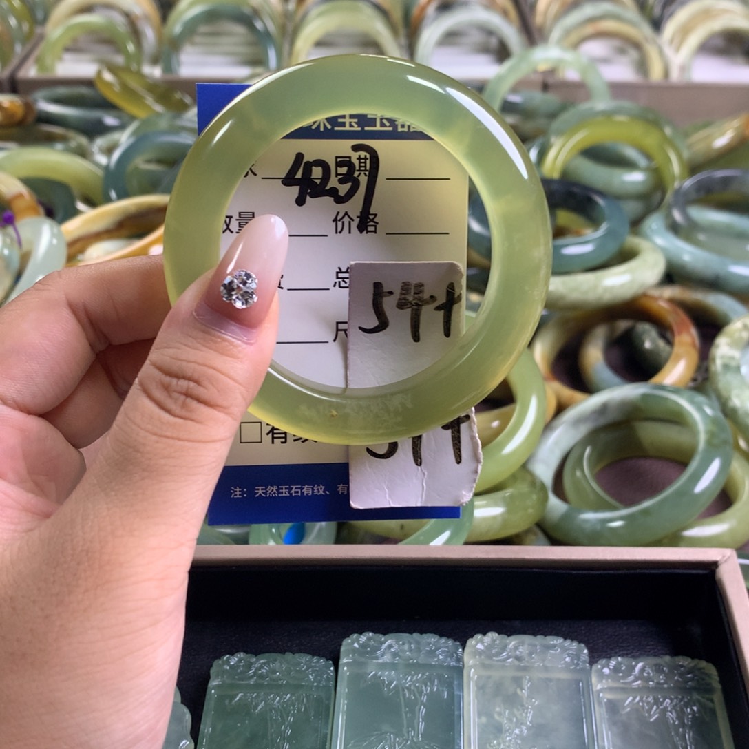 未镶嵌蛇纹石玉手镯4237
