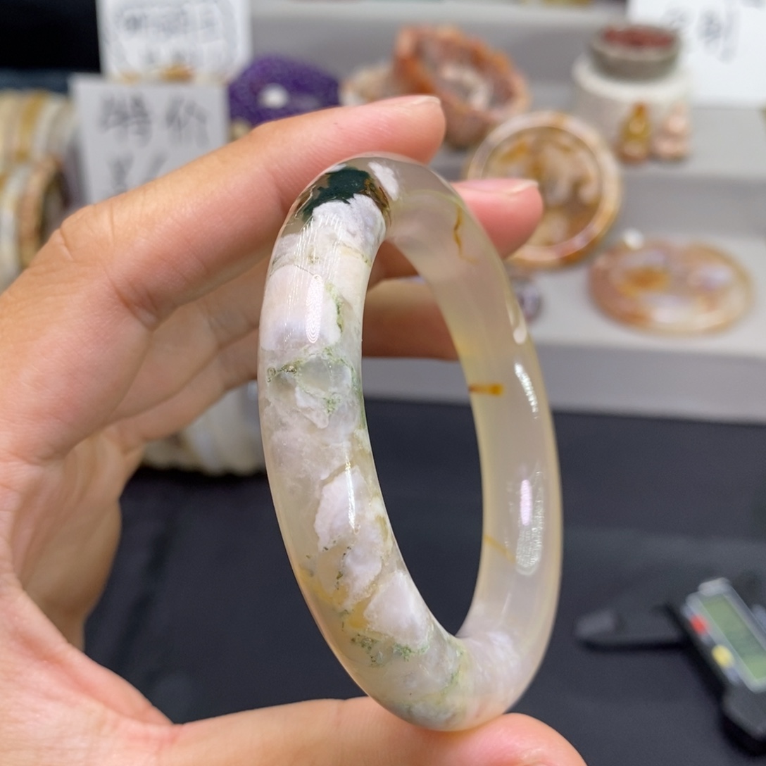玛瑙/玉髓未镶嵌手镯