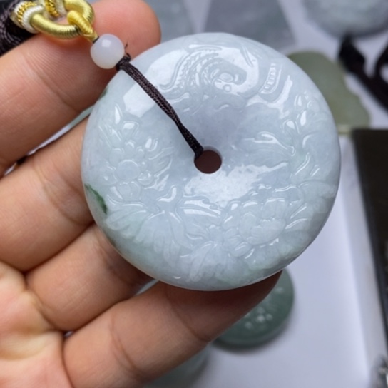 一***好翡翠未镶嵌颈饰翡翠