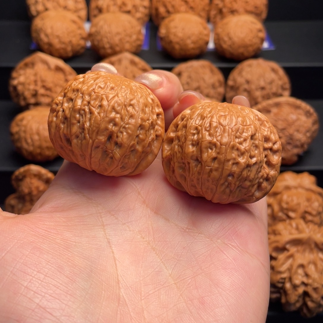 文玩核桃把件40铁锤