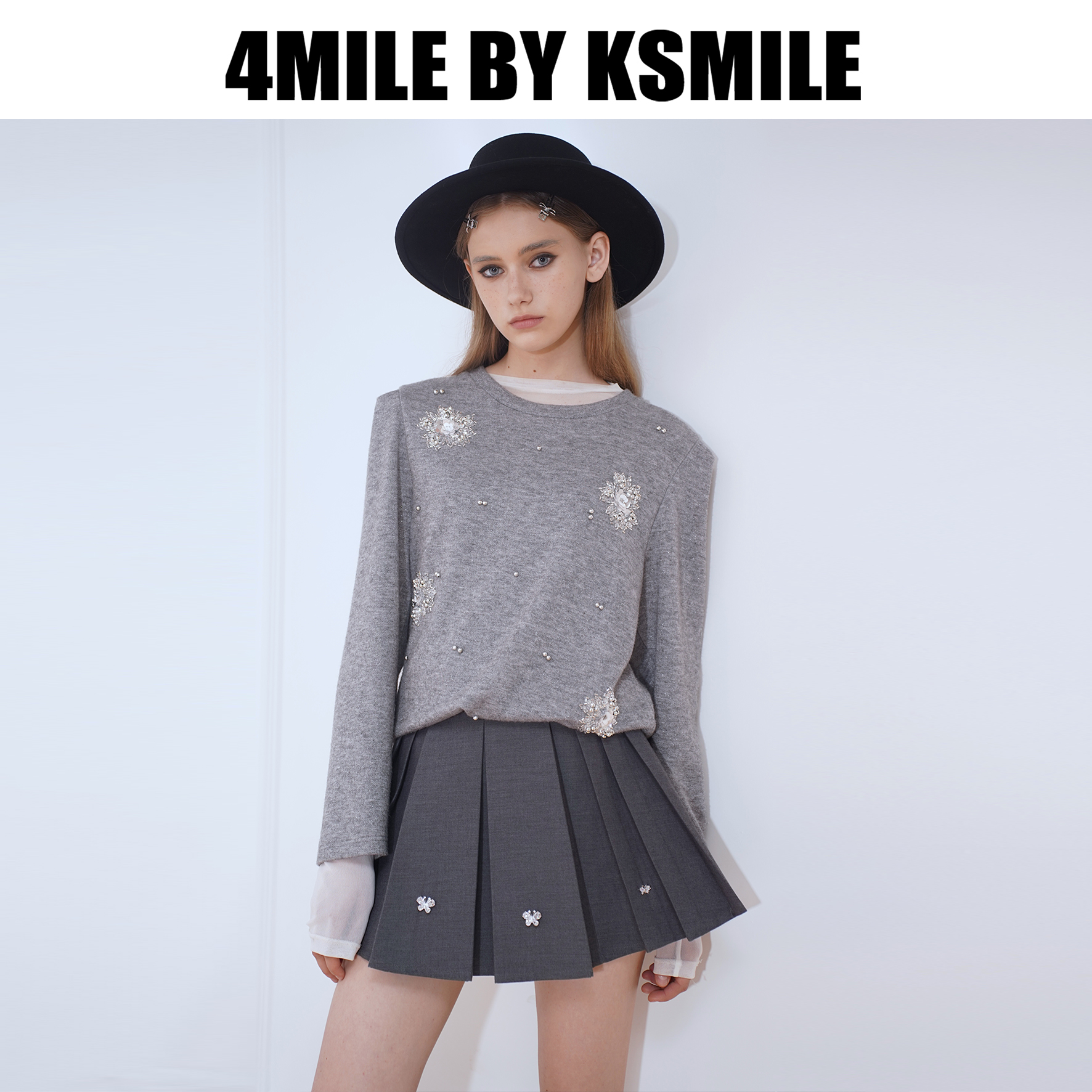 4MILE BY KSMILE | 秋日山茶圆领银丝灰色手工刺绣卫衣宽松两件套