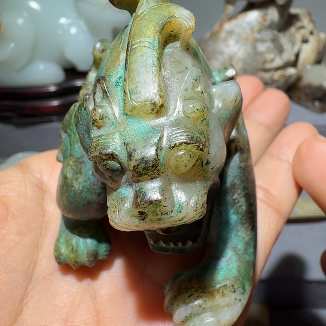 龙***鱼和田玉未镶嵌挂件