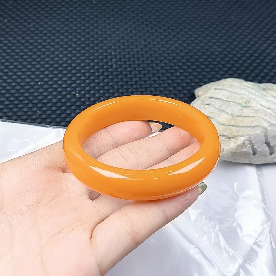 （聚宝严选）黄系手镯妈妈款精致精美百搭时尚