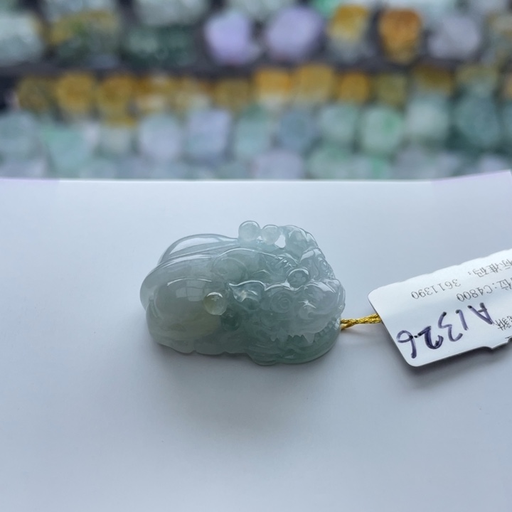 翡翠颈饰未镶嵌貔貅