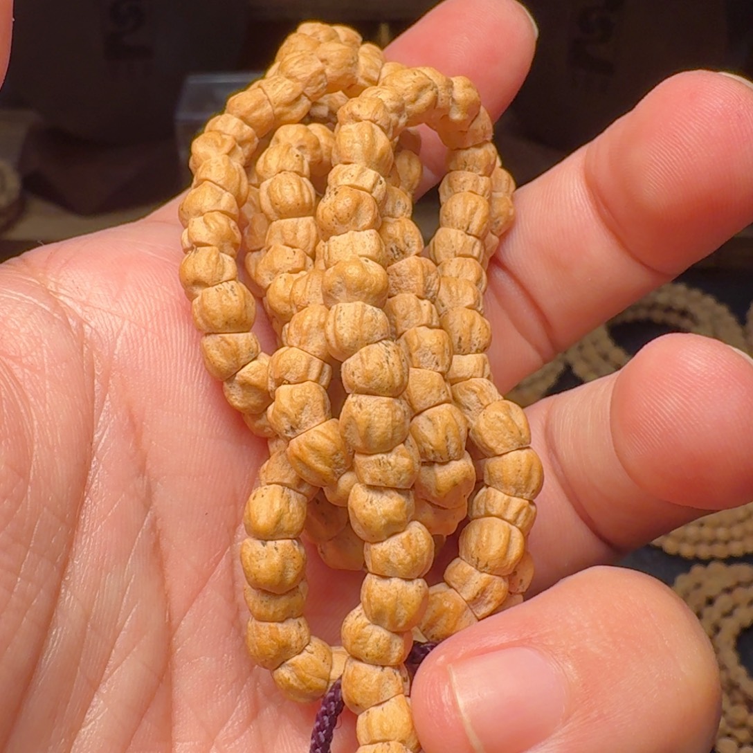 罐***头吊坠柏香籽/百香籽