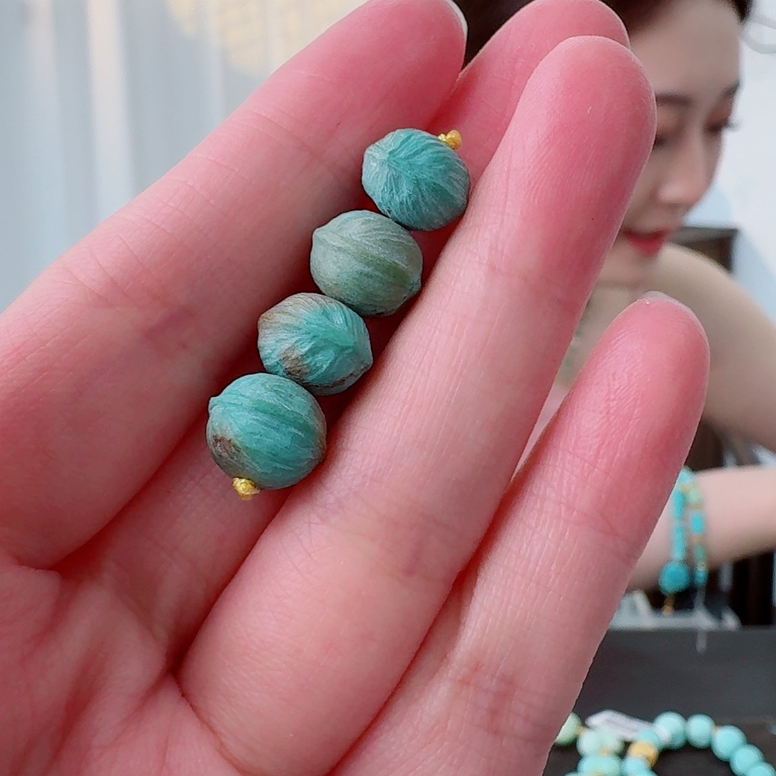 未镶嵌绿松石珠宝奇石