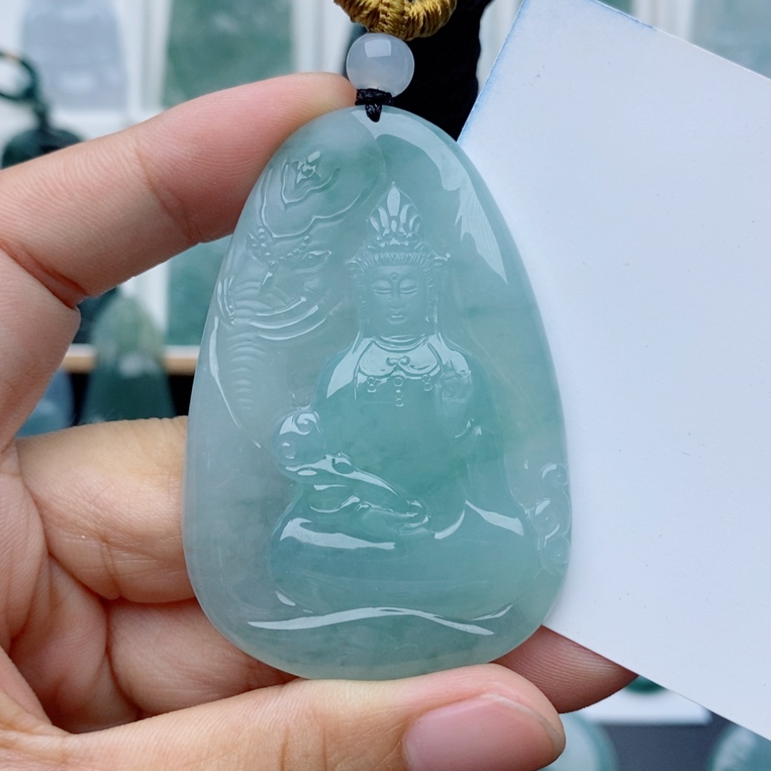 翡翠未镶嵌颈饰普贤
