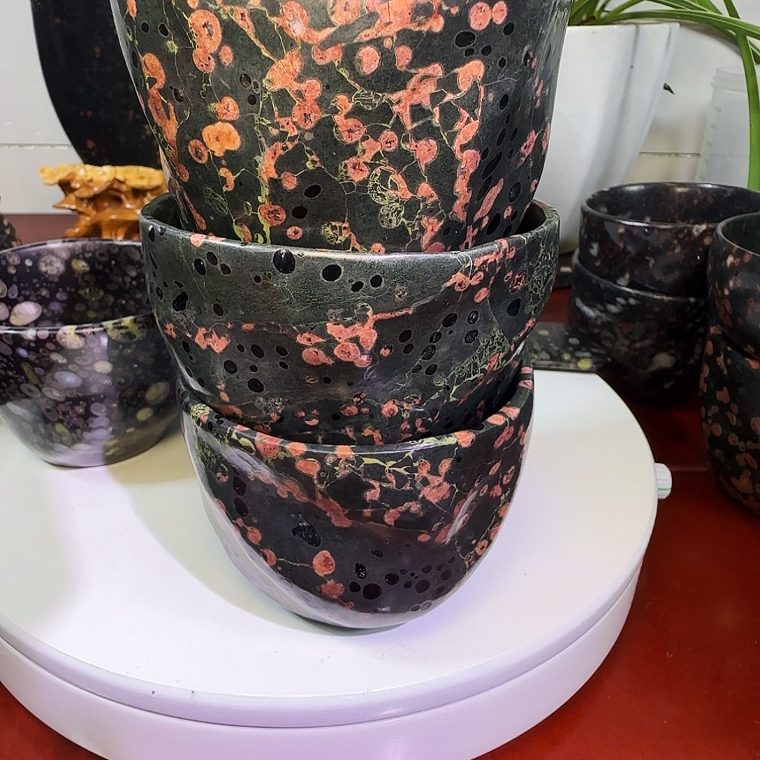 伊***V梅花玉特色料随行杯