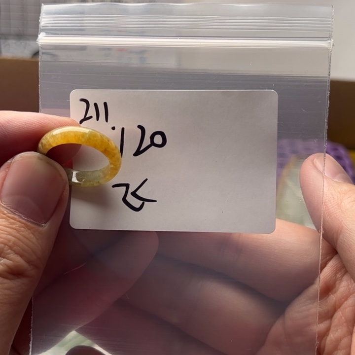 翡翠戒指未镶嵌飞