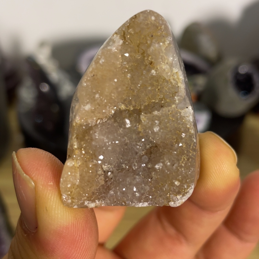 紫晶大型摆件（非配饰）未镶嵌