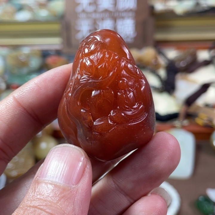 颈饰未镶嵌南红玛瑙