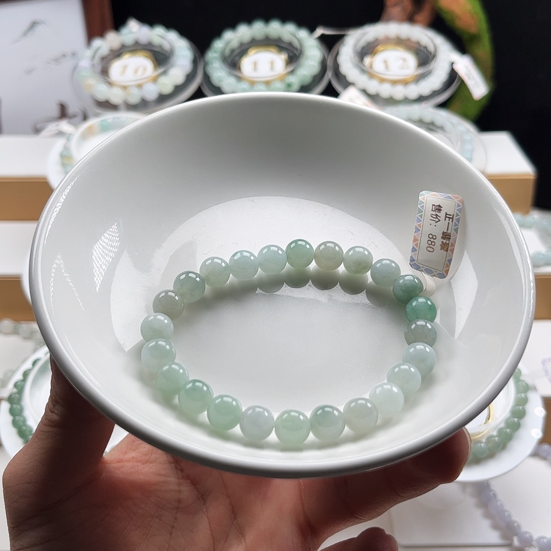 翡翠未镶嵌手链卡8.4