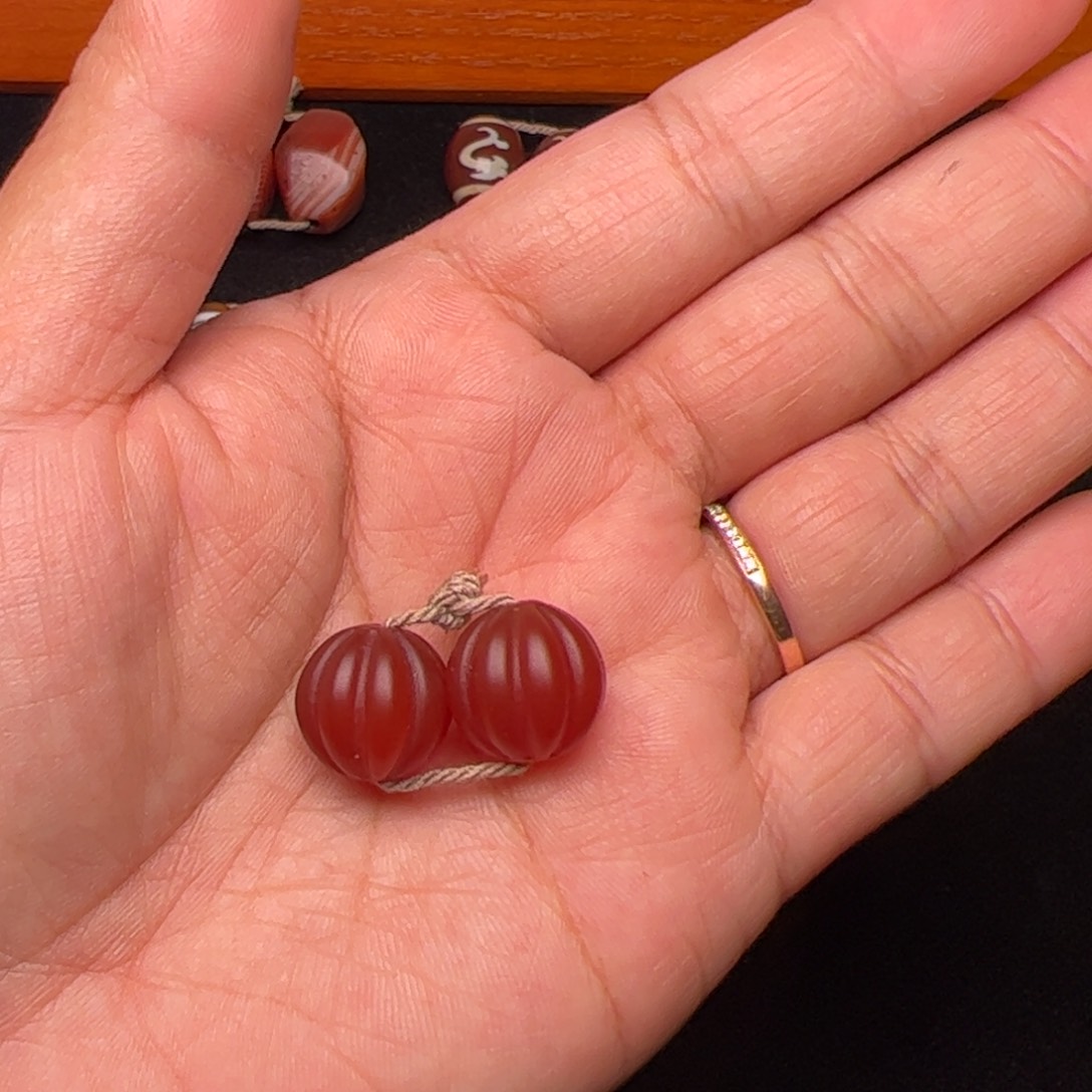 罗***流玛瑙/玉髓未镶嵌配饰