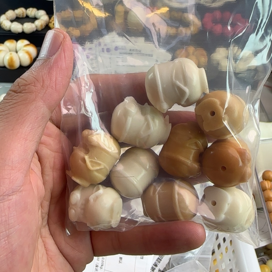 又***0菩提根/象牙果吊坠小黄人10颗
