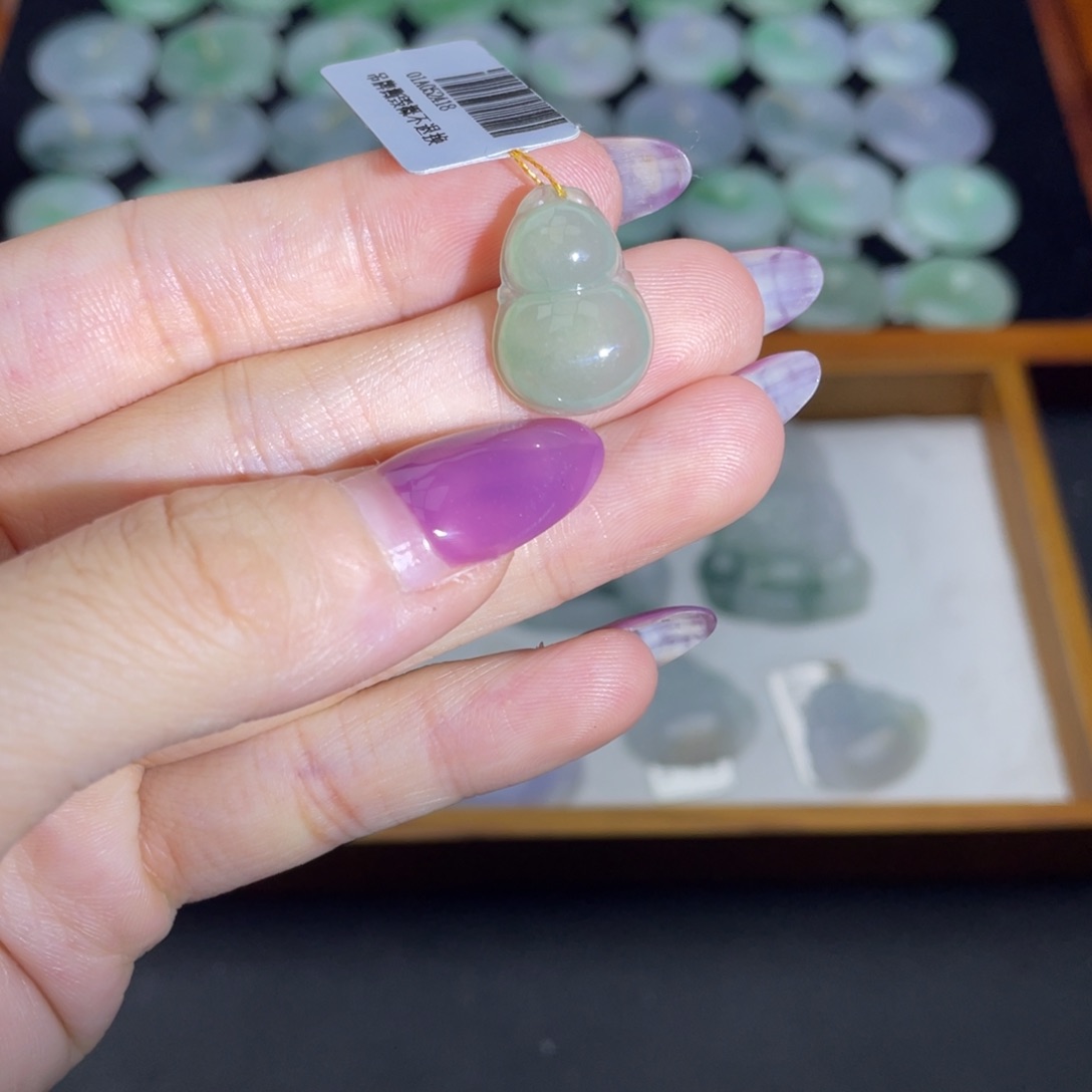 颈饰未镶嵌翡翠葫芦