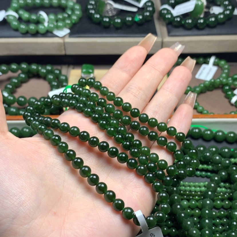 【闪购商品】和田玉（碧玉）颈饰未镶嵌海**?