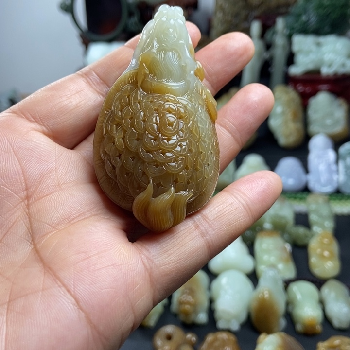 海****和田玉未镶嵌颈饰