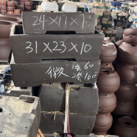 100-6。    微瑕。   