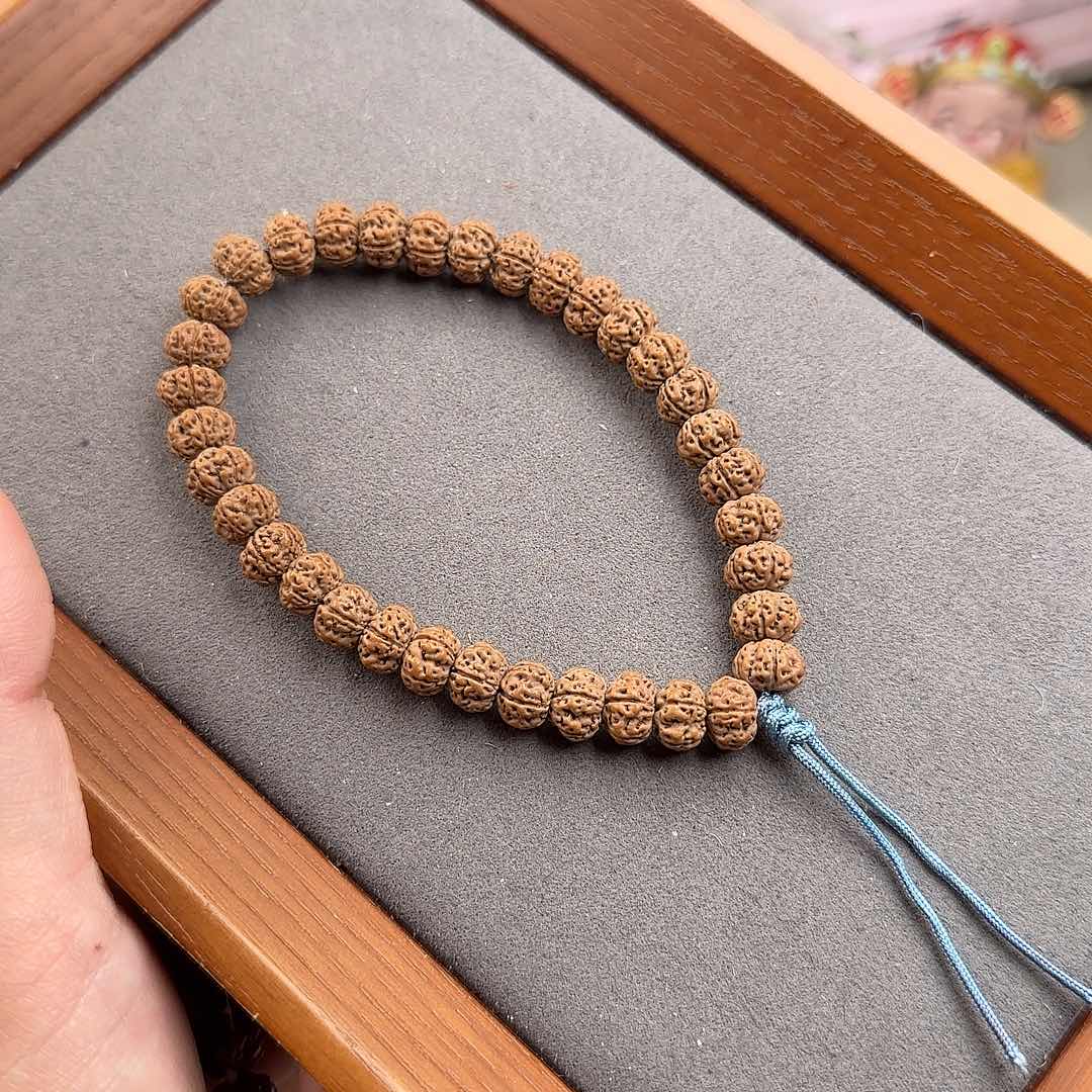 【闪购商品】金刚菩提手串9.4梅花