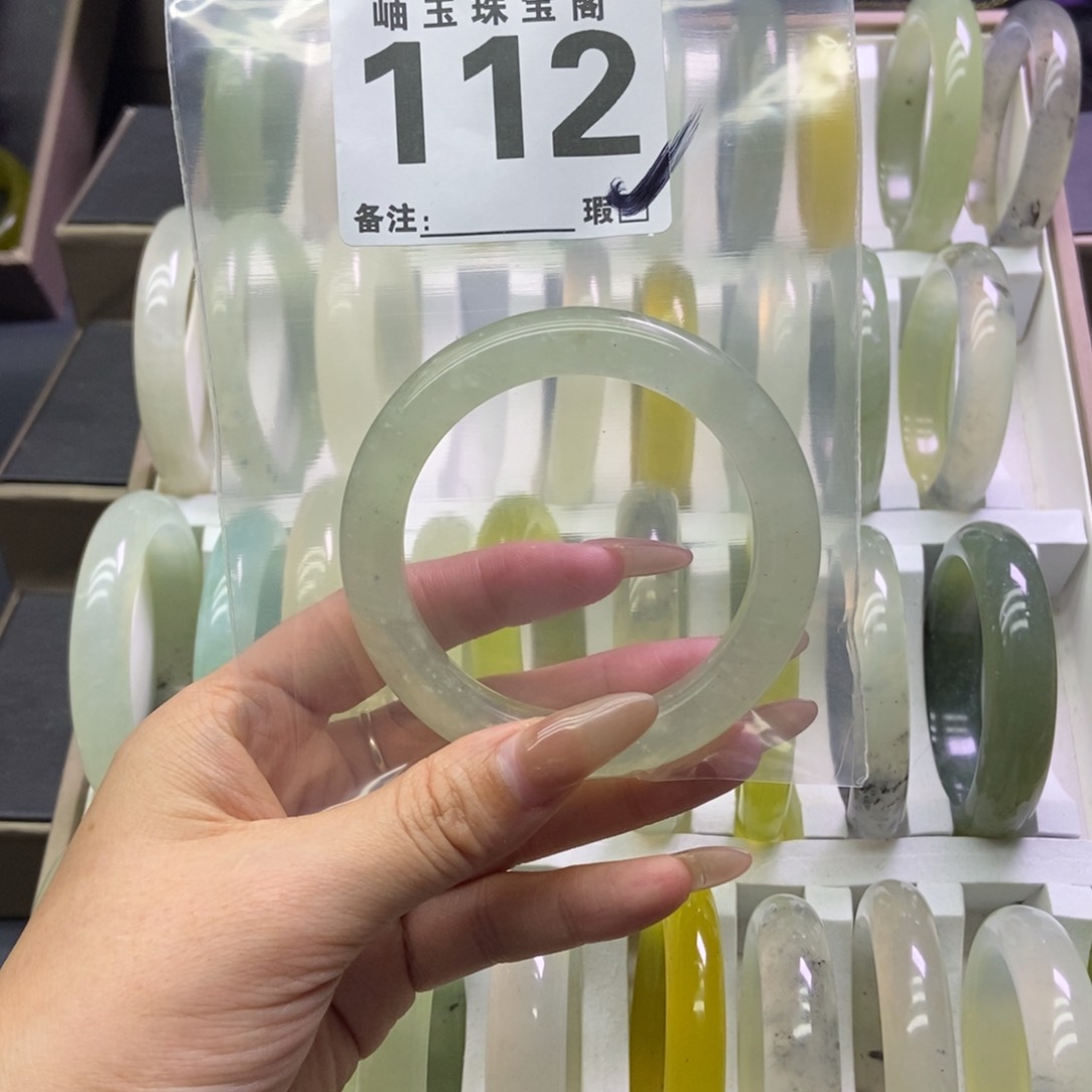 未镶嵌蛇纹石玉手镯淡*盐112