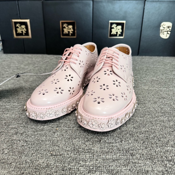 95新 YSL/圣罗兰 Church's联名Cowhide德比鞋镂空37码YSC1189