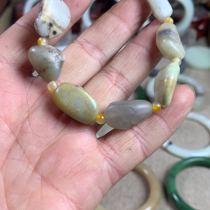 和田玉（糖玉）未镶嵌手镯