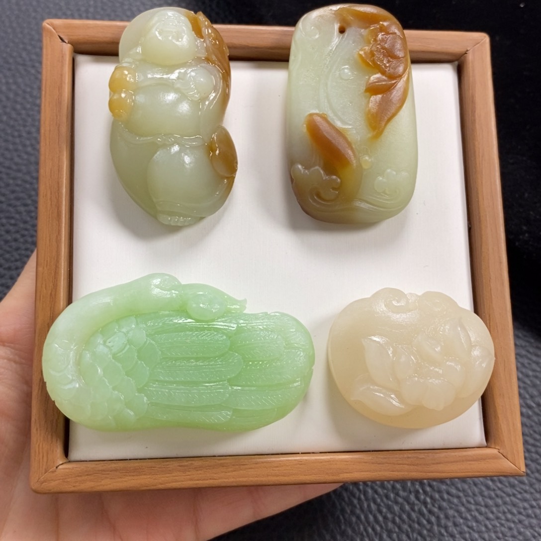 【闪购商品】和田玉上新款吊坠未镶嵌
