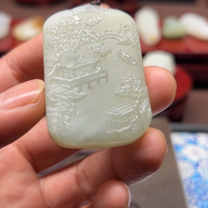 和田玉未镶嵌颈饰