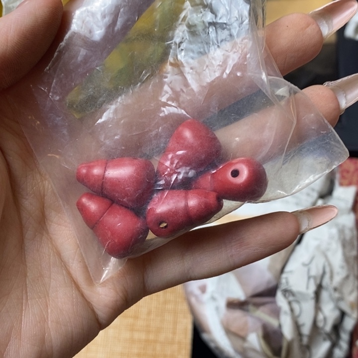 红***子瓷片如图所示所拍即所得