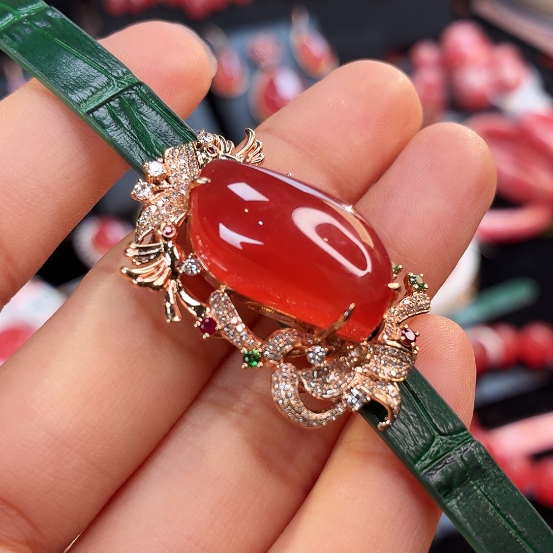 菱锰矿（红纹石）18K金镶嵌吊坠(不含链)