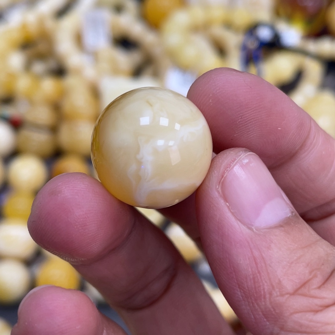 未镶嵌琥珀珠宝奇石18.8mm瑕疵孔道