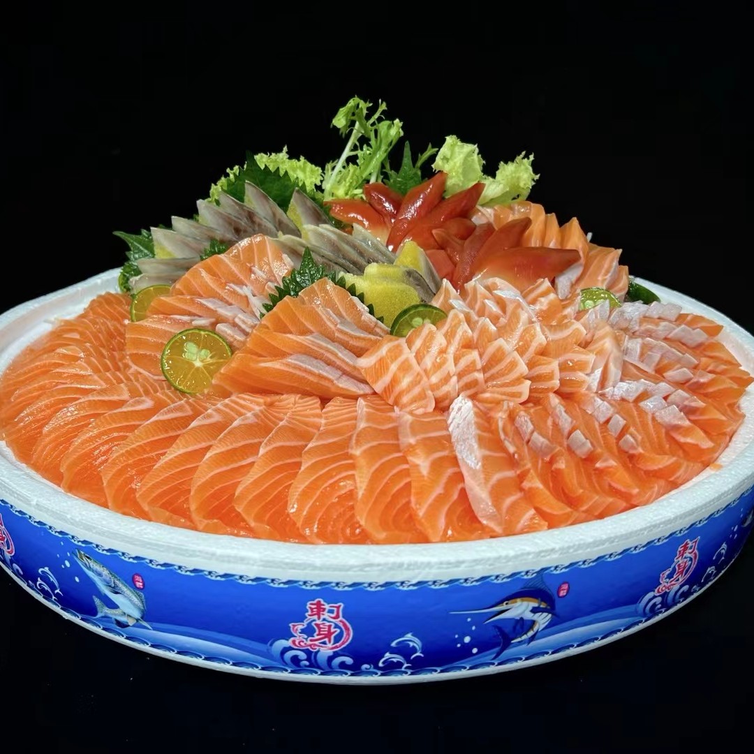 三拼拼盘，鱼腩，鱼柳，各250克，北极贝8片，三四人套餐。