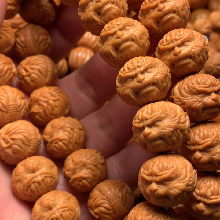 【闪购商品】猴头核桃手串红*红悟空