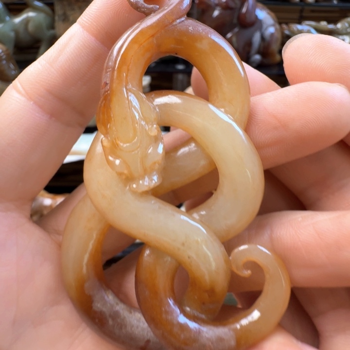 用***7和田玉未镶嵌挂件