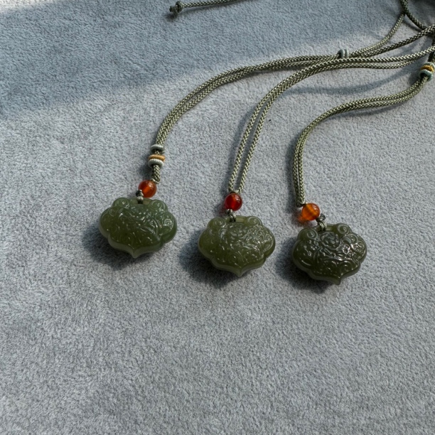 天然和田玉 平安锁深晴水 一物一证 多样性发货拍一发一