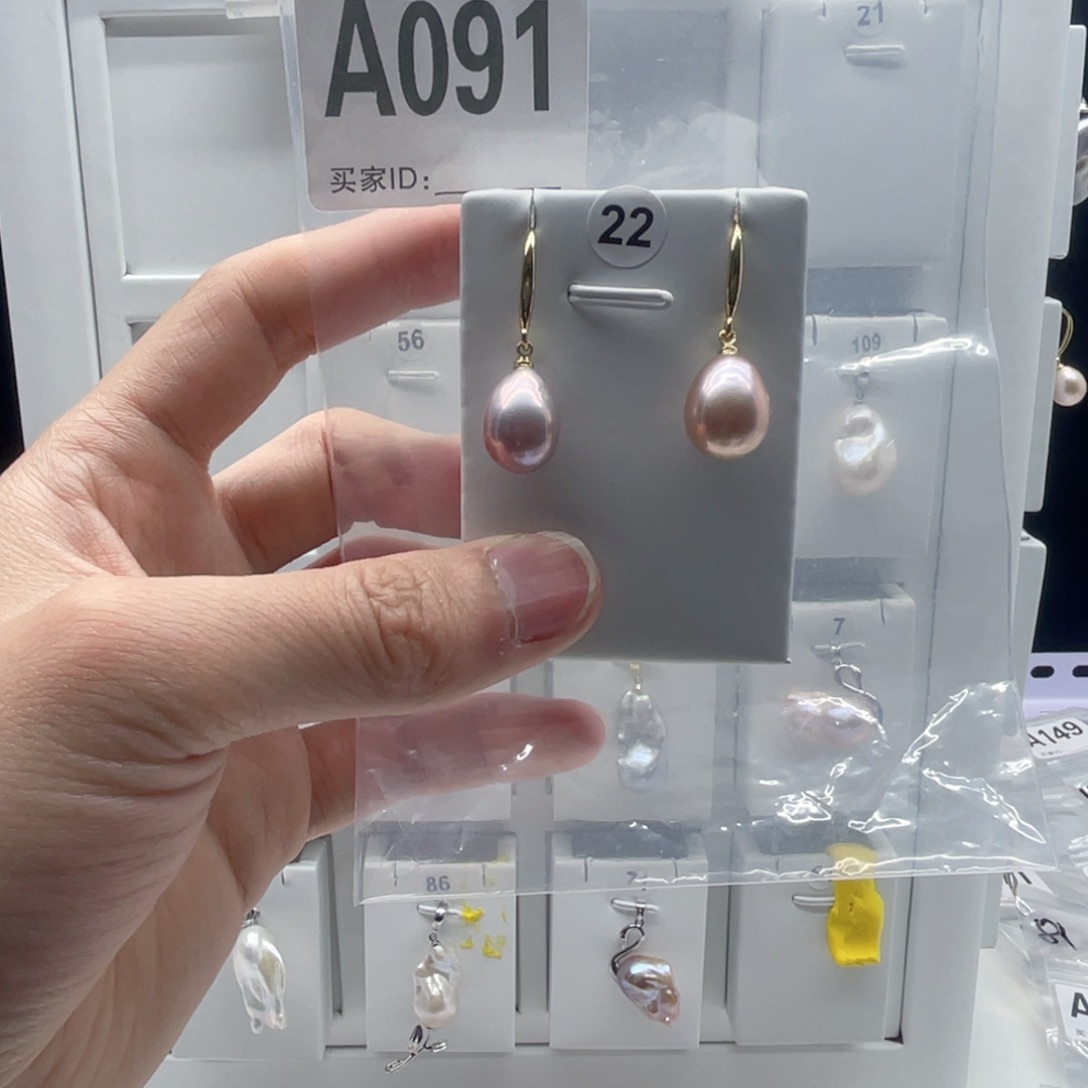 合金淡水珍珠颈饰