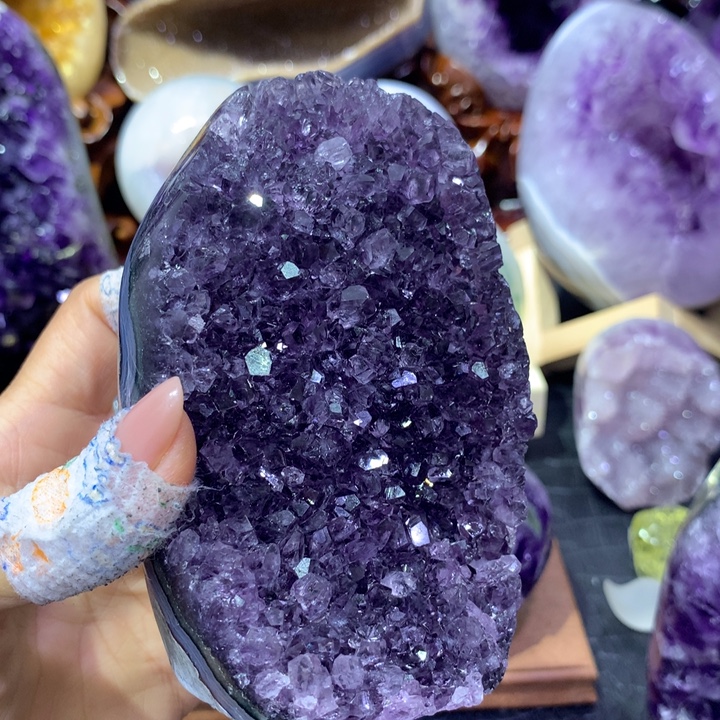 水晶未镶嵌大型摆件（非配饰）