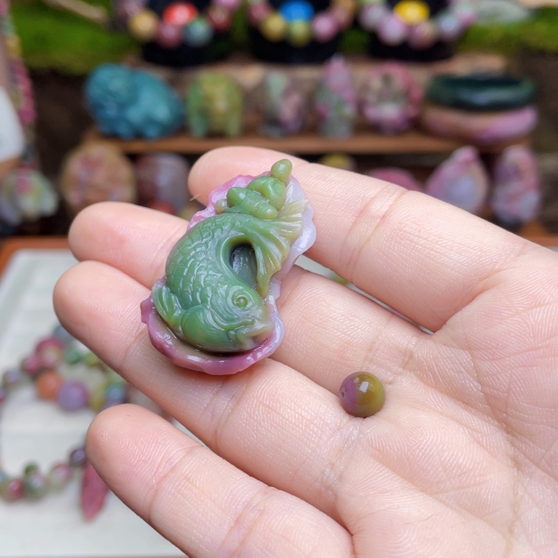 玛瑙/玉髓珠宝半成品未镶嵌紫**宝盐源玛瑙悟道鱼