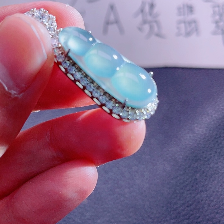 翡翠颈饰未镶嵌999999999