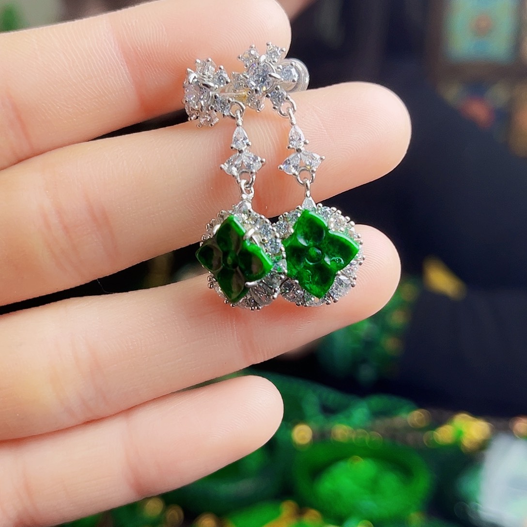 颈饰银S925镶嵌翡翠多样性