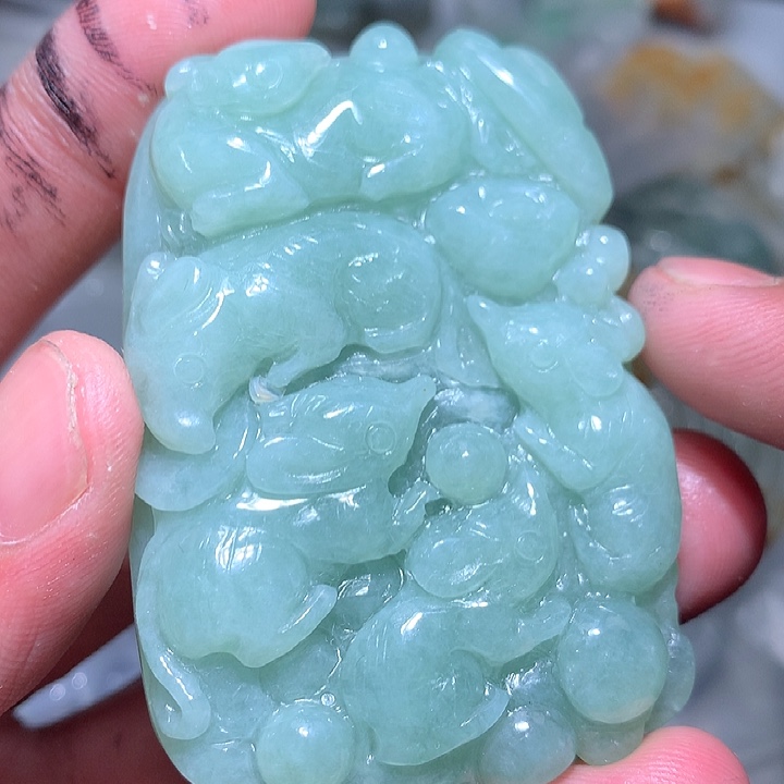 翡翠未镶嵌颈饰保真天然a货翡翠