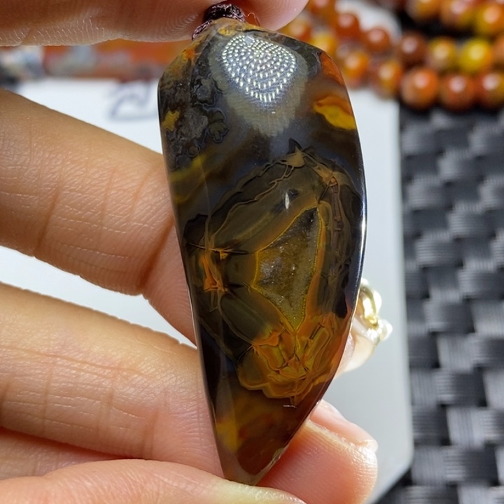 玛瑙/玉髓颈饰未镶嵌