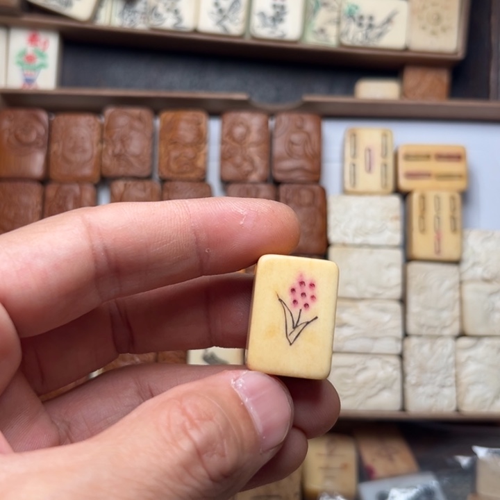 阡***陌实心竹雕刻手把件