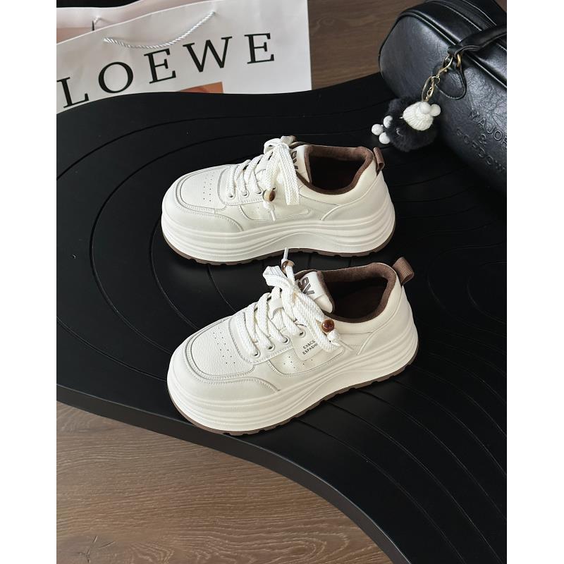 露赏 2025冬季新款厚底加绒小白鞋百搭休闲鞋