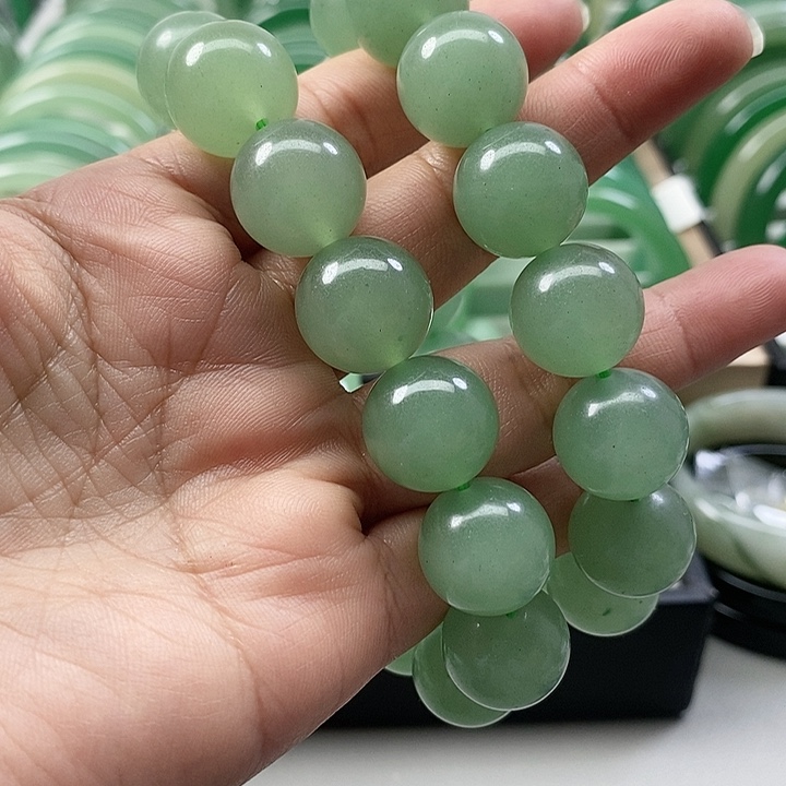 东陵石手镯未镶嵌