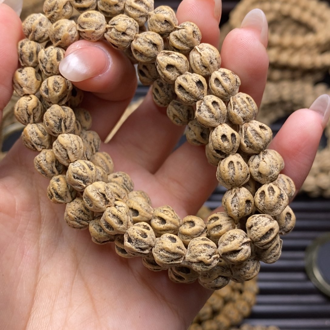 柏香籽/百香籽吊坠风**雕